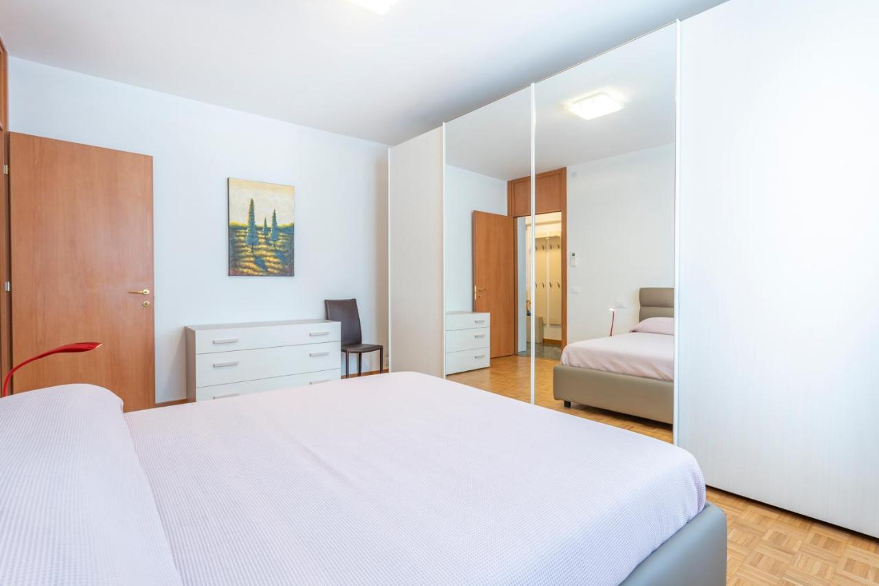 Udine Palazzo D'Aronco Modern Apartment Bagian luar foto