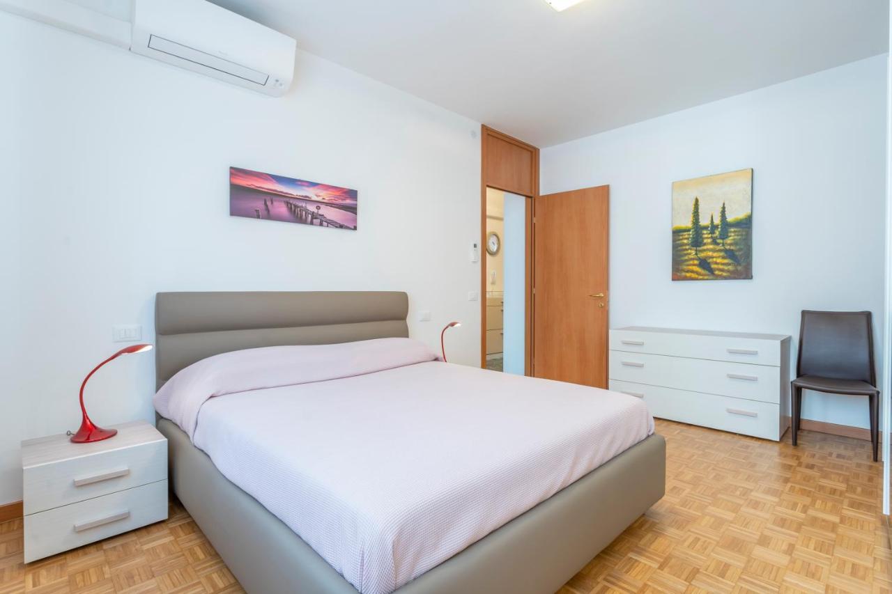 Udine Palazzo D'Aronco Modern Apartment Bagian luar foto